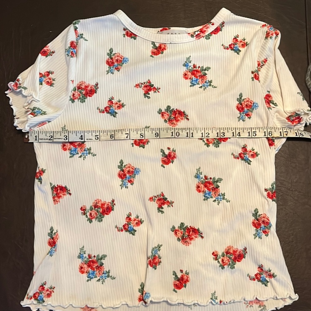Gaze baby tee, Size: Large, worn few times. NO STAINS!